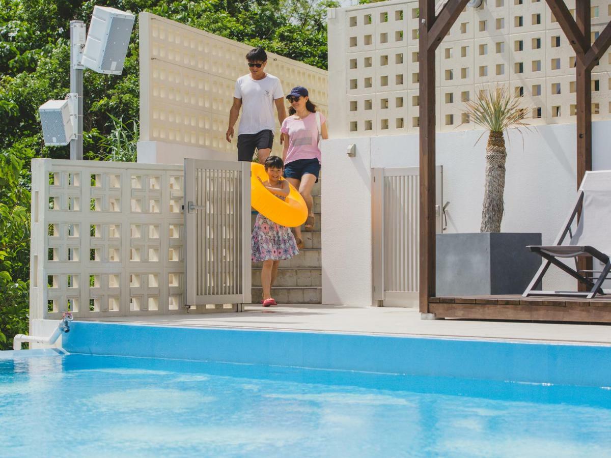 Hideout Okinawa Uruma Zewnętrze zdjęcie